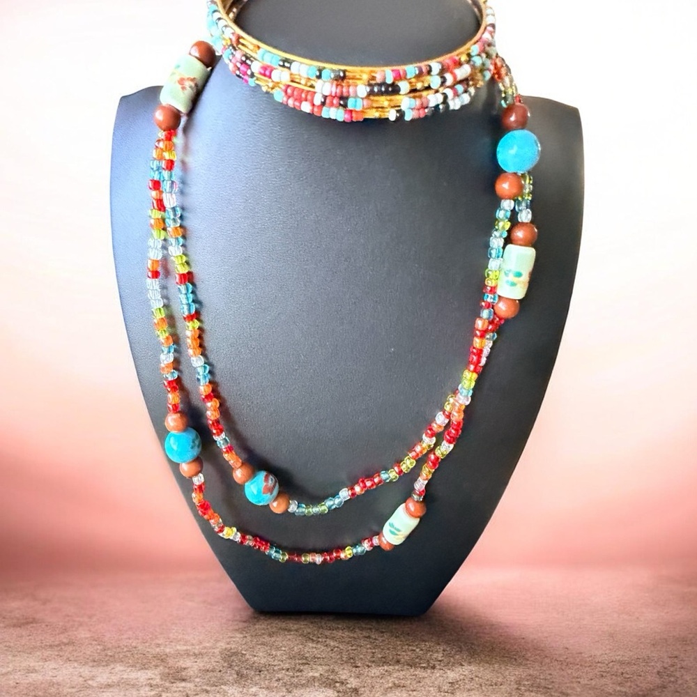 Handcrafted vintage Multicolor Beaded Necklace with Turquoise Accents